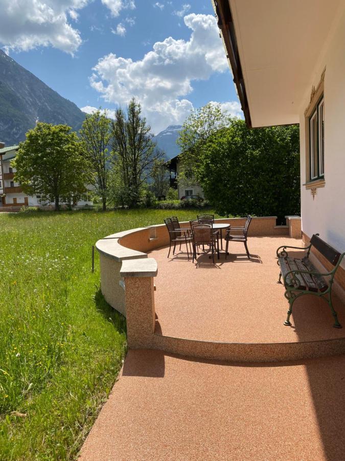 Gaestehaus Huber Holzgau Exteriör bild